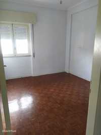 Apartamento T2 em Corroios