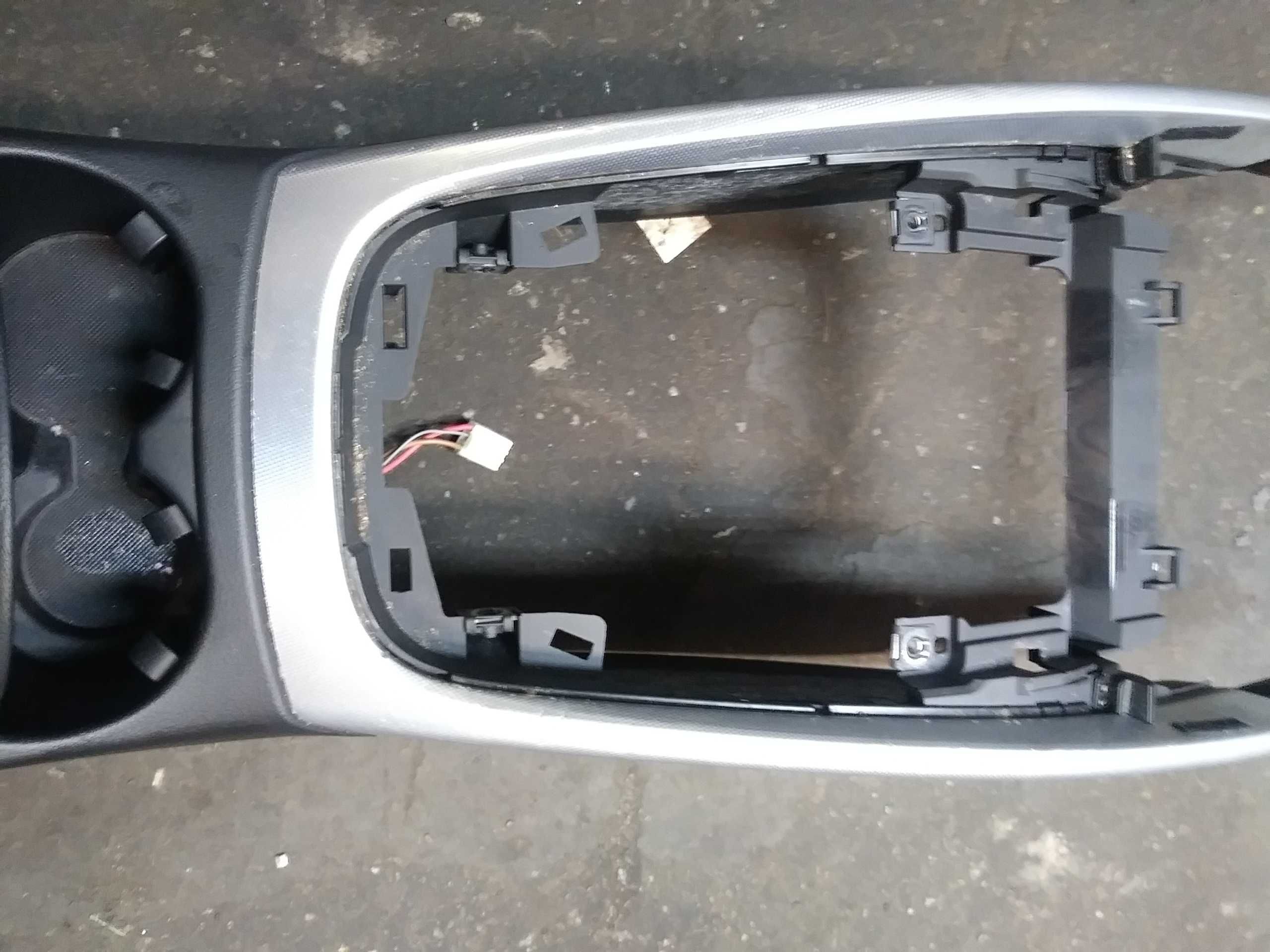 Audi Q5 8R podłokietnik tunel środkowy Części