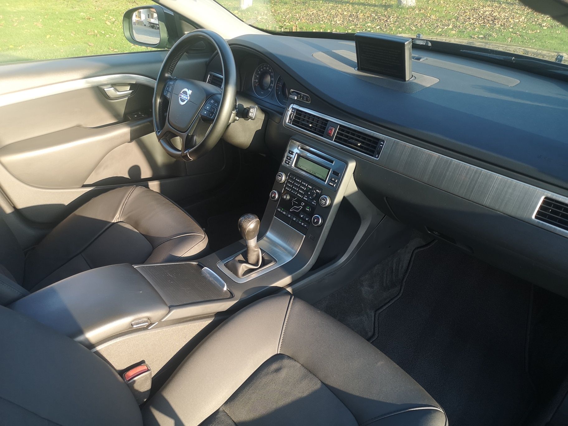 VOLVO V70  2.0D 2009