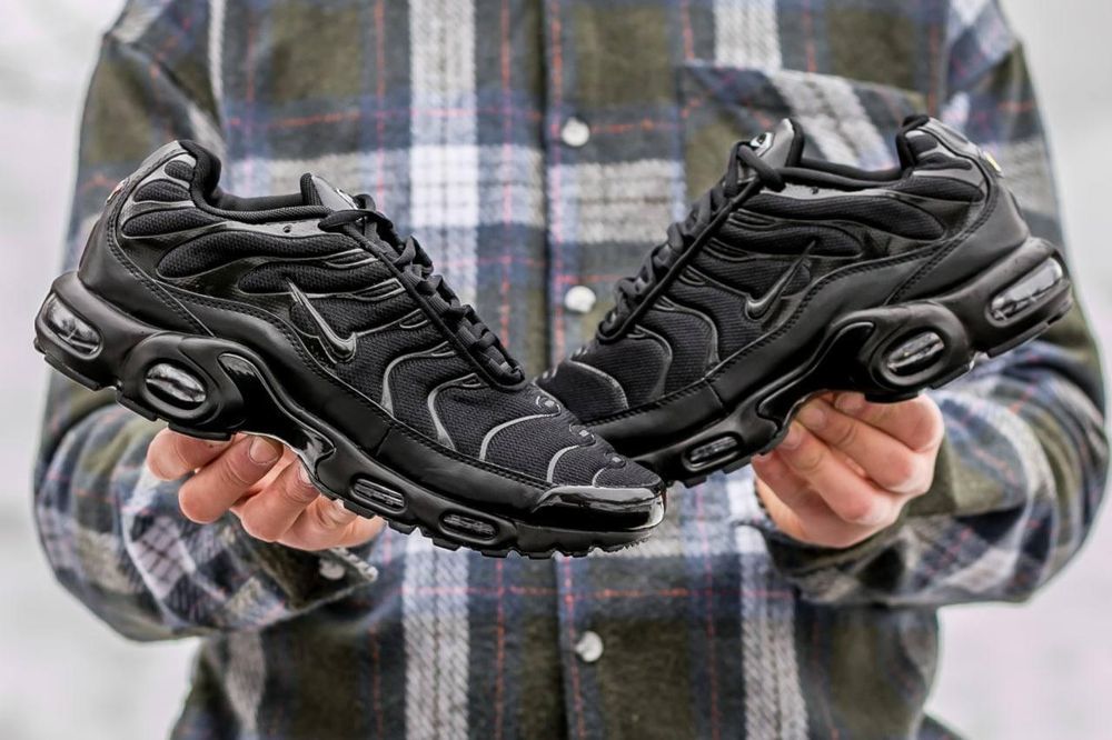 Кросівки чоловічі Nike Air Max Plus TN Full Black Найк Аір Макс ТН