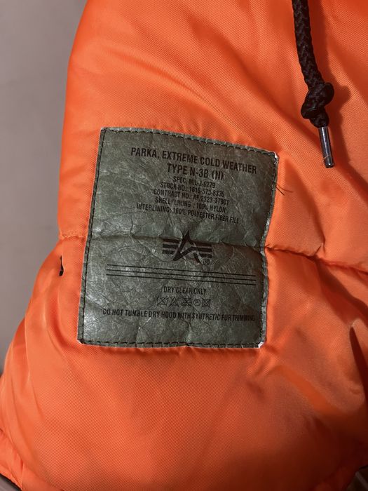 Чорна парка для чоловіків від Alpha Industries  Slim Fit