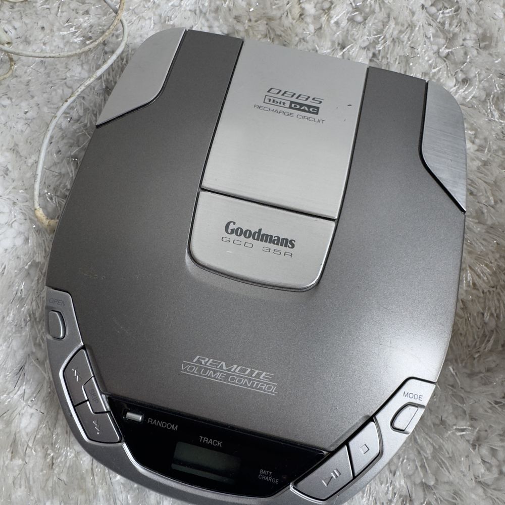 Odtwarzacz płyt CD model Goodmans GCD 35R