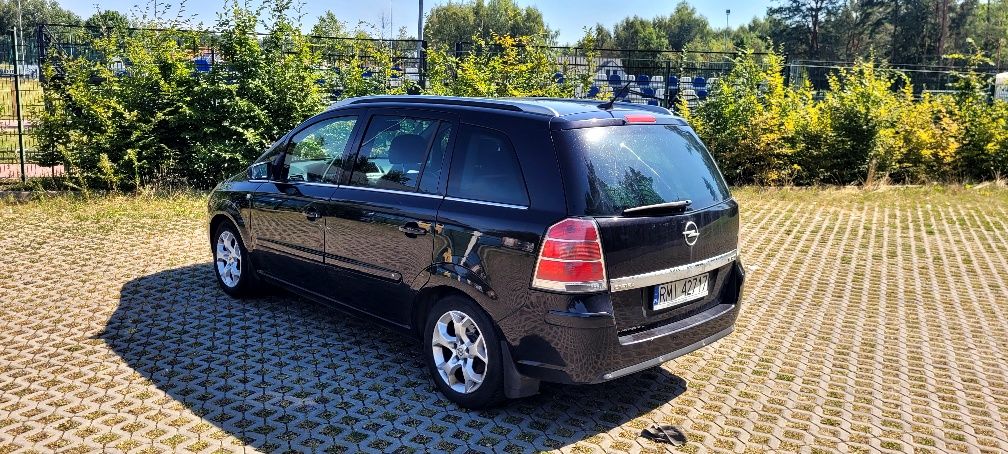 Opel Zafira B 1.9 CDTI 120 KM • 2006 r. • 7 osobowa