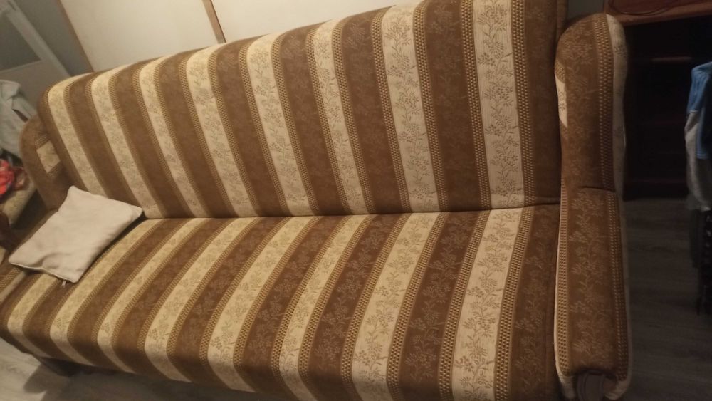 Oddam za darmo 2 dobre tapczany