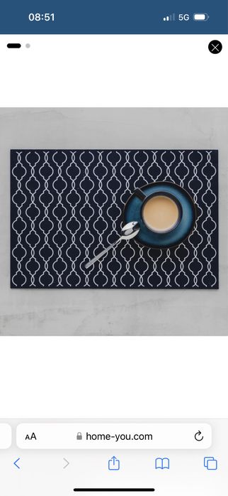 Granatowa dekoracyjna podkładkami stół Clovi Home&You