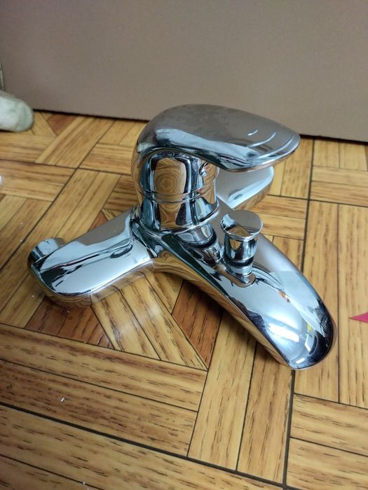 Torneira de misturadora banho