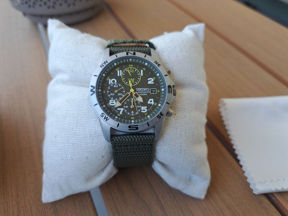Relógio Seiko Cronógrafo 7T92-0DX0- estilo militar
