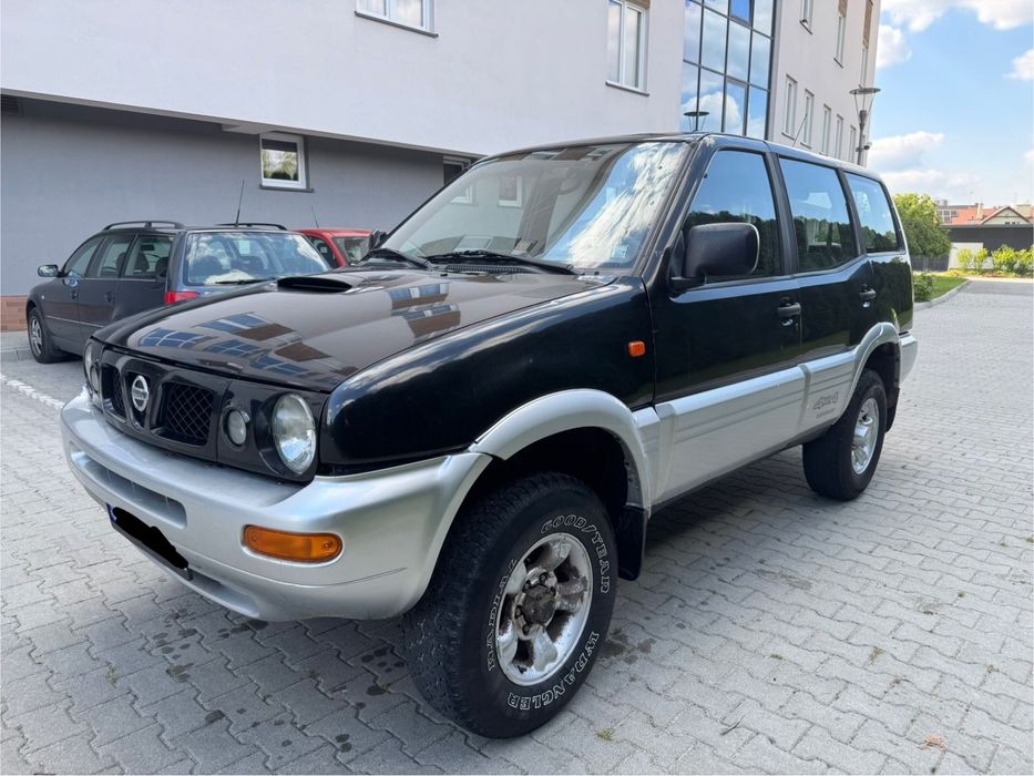 Nissan Terrano Nissan Terrano 2.7 Diesel AUTOMAT klima Zarejstrowany Do jazdy