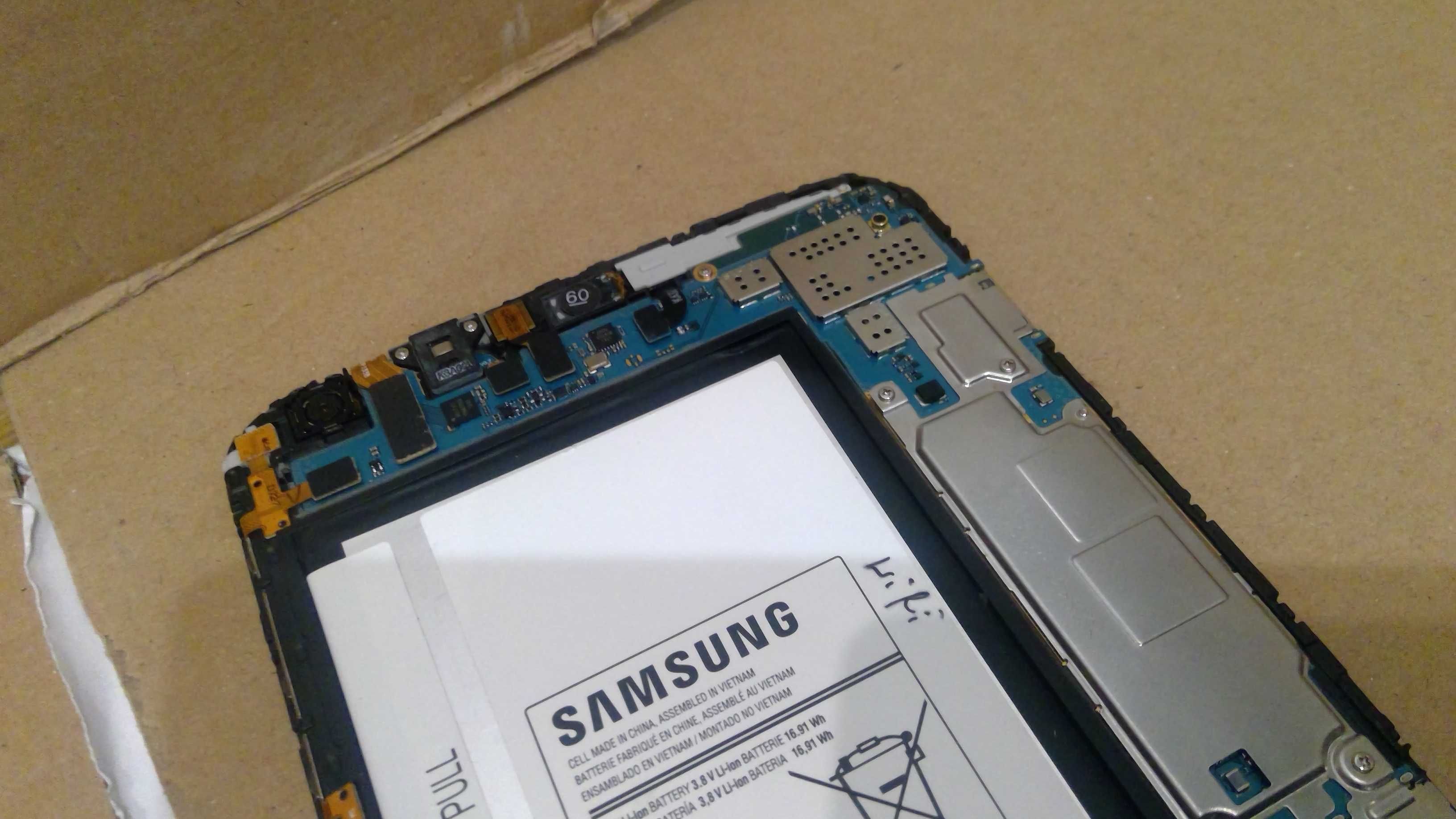 Tablet Samsung SM-T311  T330