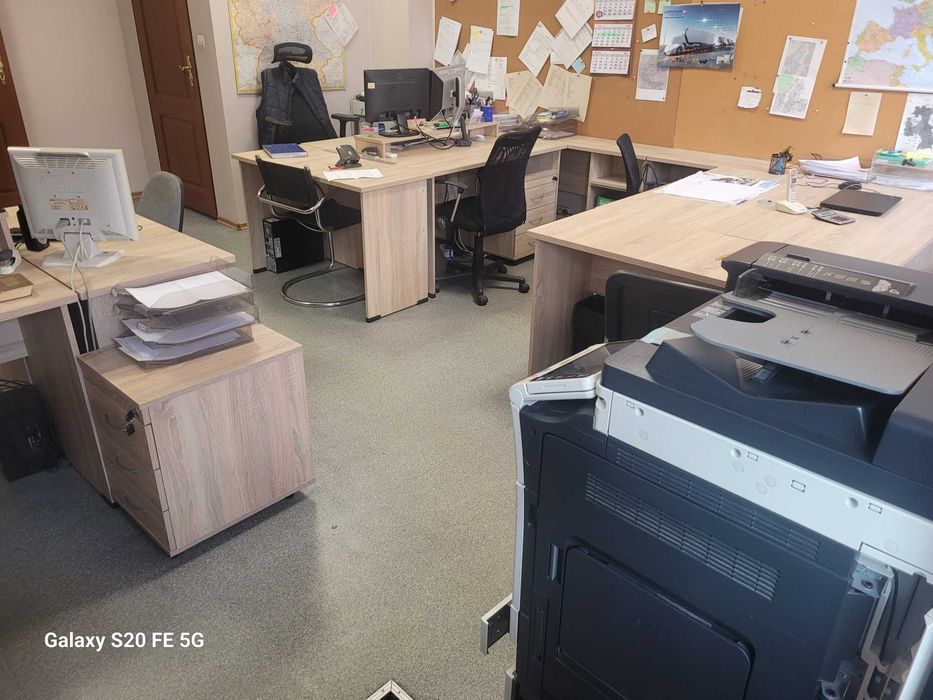 meble biurowe w bardzo dobrym stanie