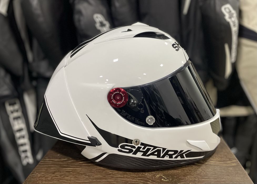 Шолом Shark,Agv,Shoei,Xlite  Race-R Pro GP