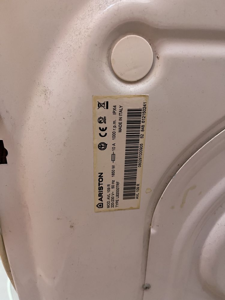 Запчастини для стиральной машини Ariston AVL 109 R