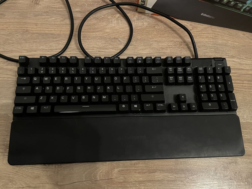 klawiatura steelseries apex pro
