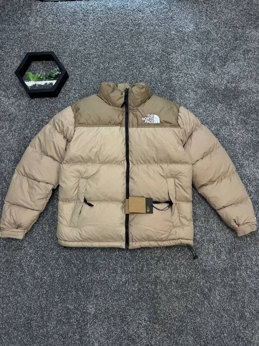 Пуховик бежевий TNF