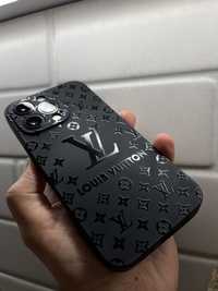 Розкішний чохол Louis Vuitton на iPhone 13pro