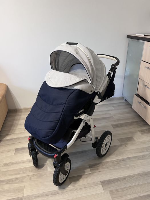 Дитяча коляска 3в1 в ідеальному станіфірми Adamex