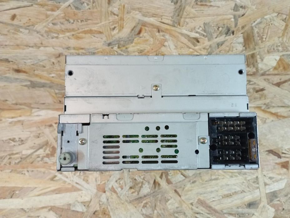 Rádio / auto-rádio SAAB 9-5 Sedan (YS3E)