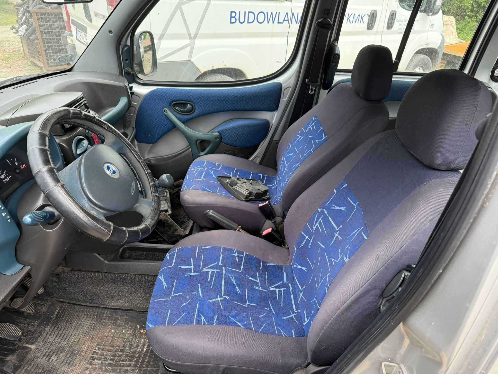 Na części drzwi/maska/wnętrze Fiat DOBLO I 1.6 16v