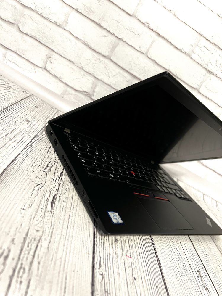 Ноутбук сенсорный Lenovo ThinkPad T470s i5-6300U 8/256gb 14’Fhd