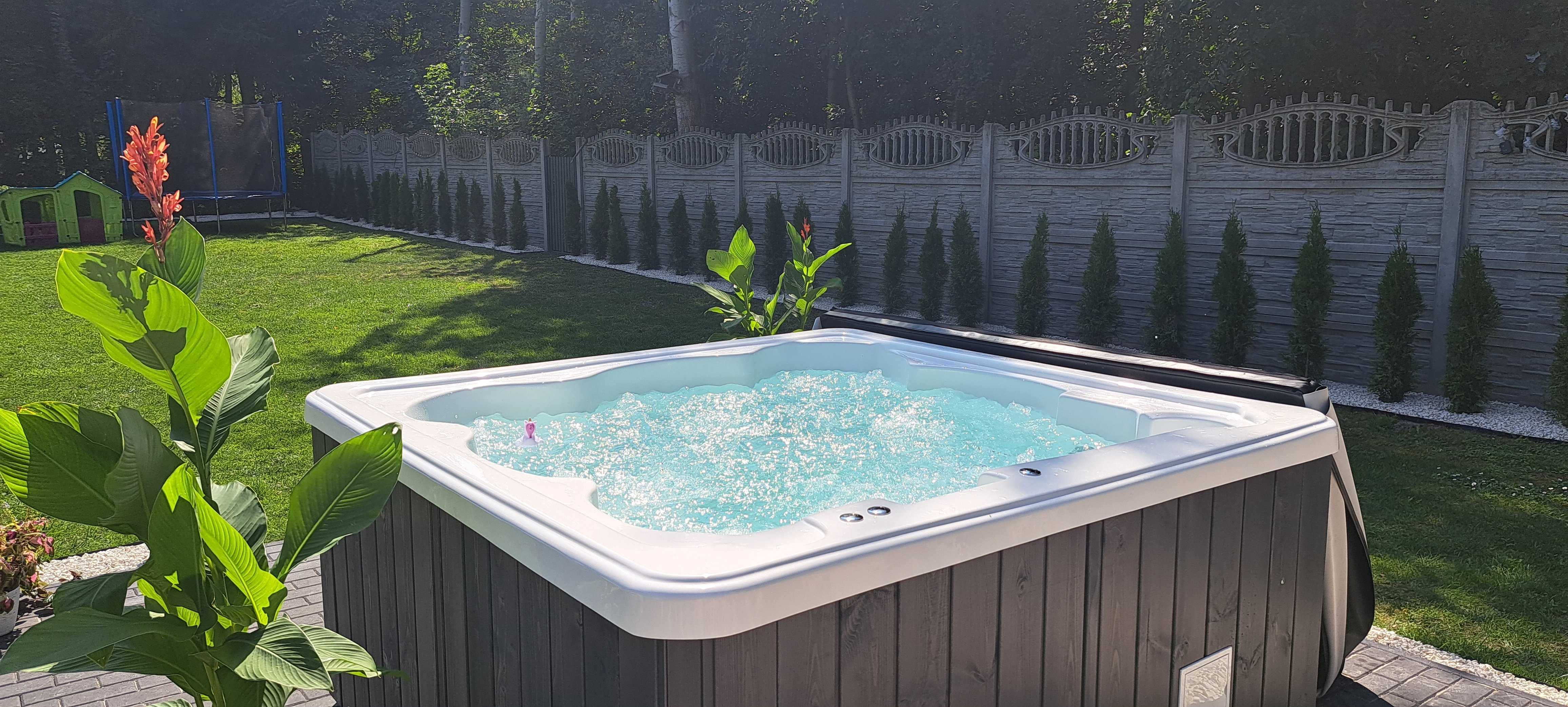 Jacuzzi gorąca beczka piec w komplecie pokrywa hydromasaż transport