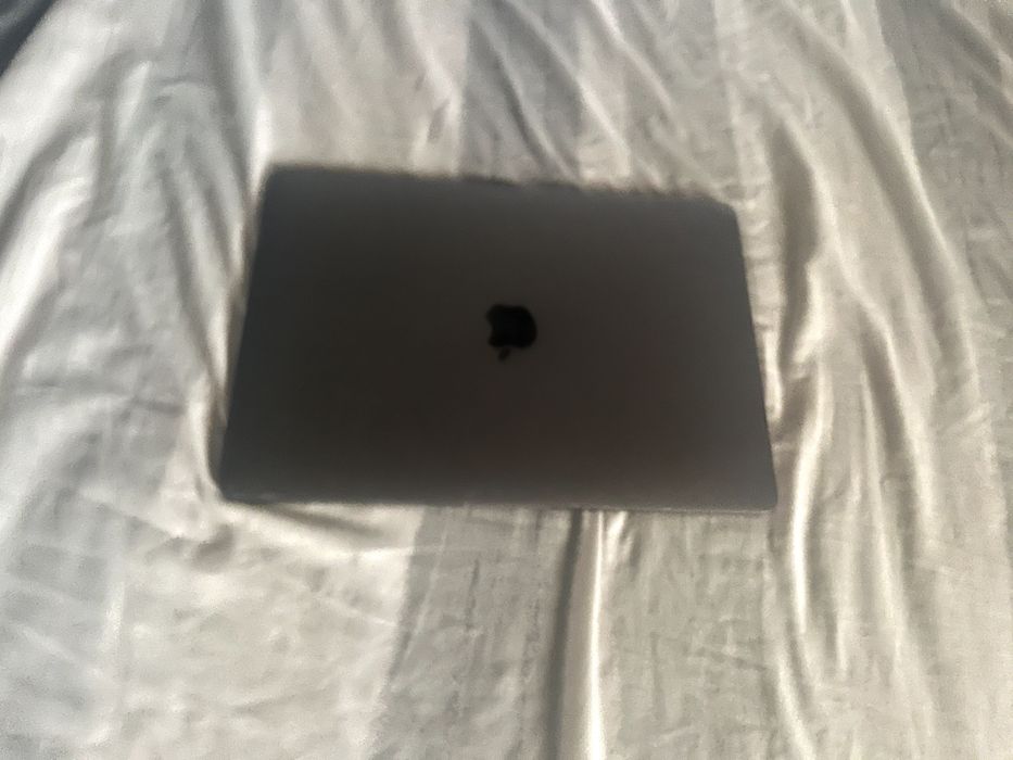 MacBook Pro 13” 2017 | i5 | 8GB RAM | Bom estado | Ideal p/ estudantes