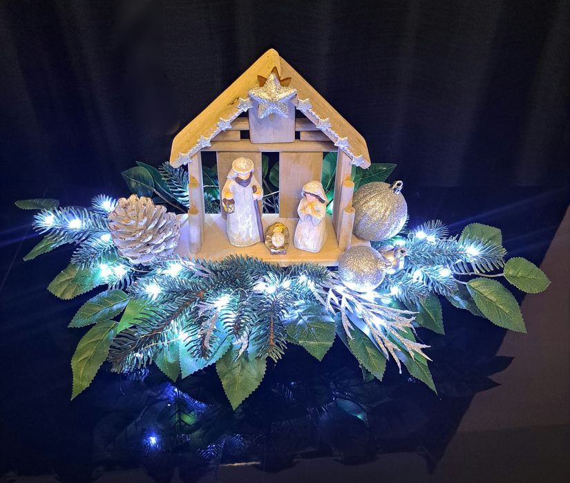 Szopka Bożonarodzeniowa z oświetleniem LED