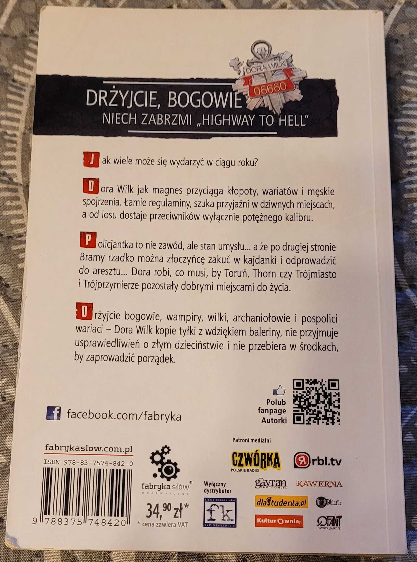 Bogowie muszą być szaleni Aneta Jadowska