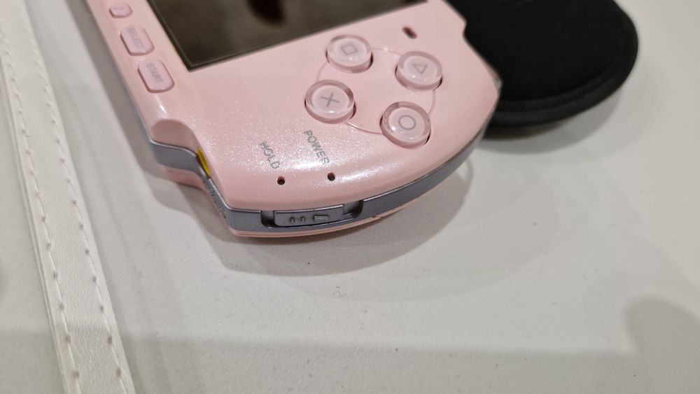 Sony PSP 3000 64гиг с играми 135шт!