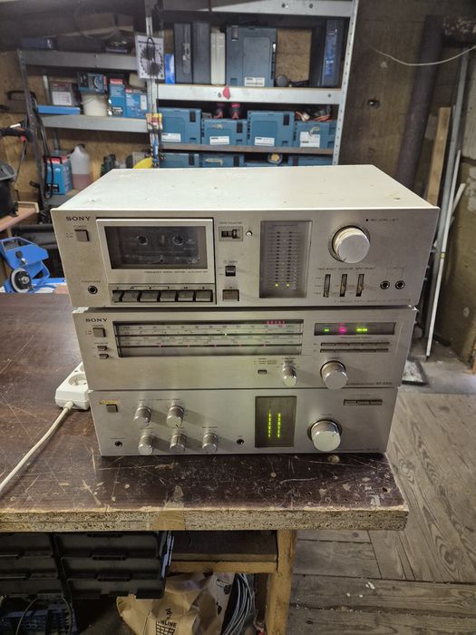 Wierza segmentowa Sony lata 90