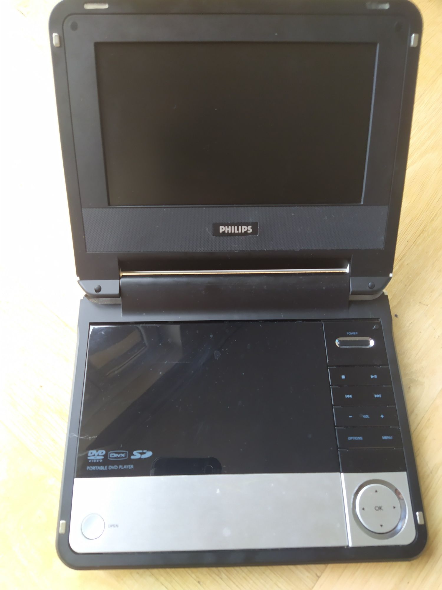 Philips dvd portable player przenośny odtwarzacz płyt model PET731/12