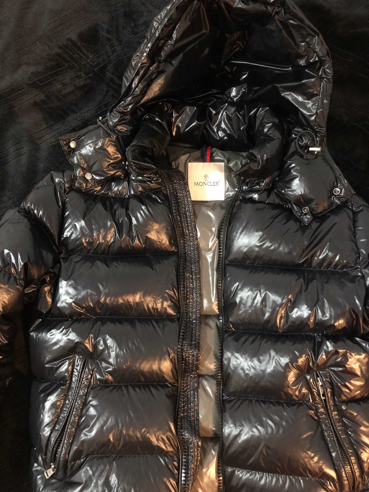 Kurtka Moncler Maya, czarna size:3