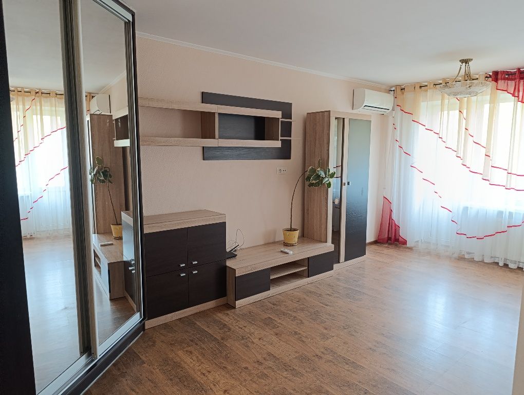 Гарна та тепла 3-кімн. кв., 3 пов., р-н Ремзаводу!