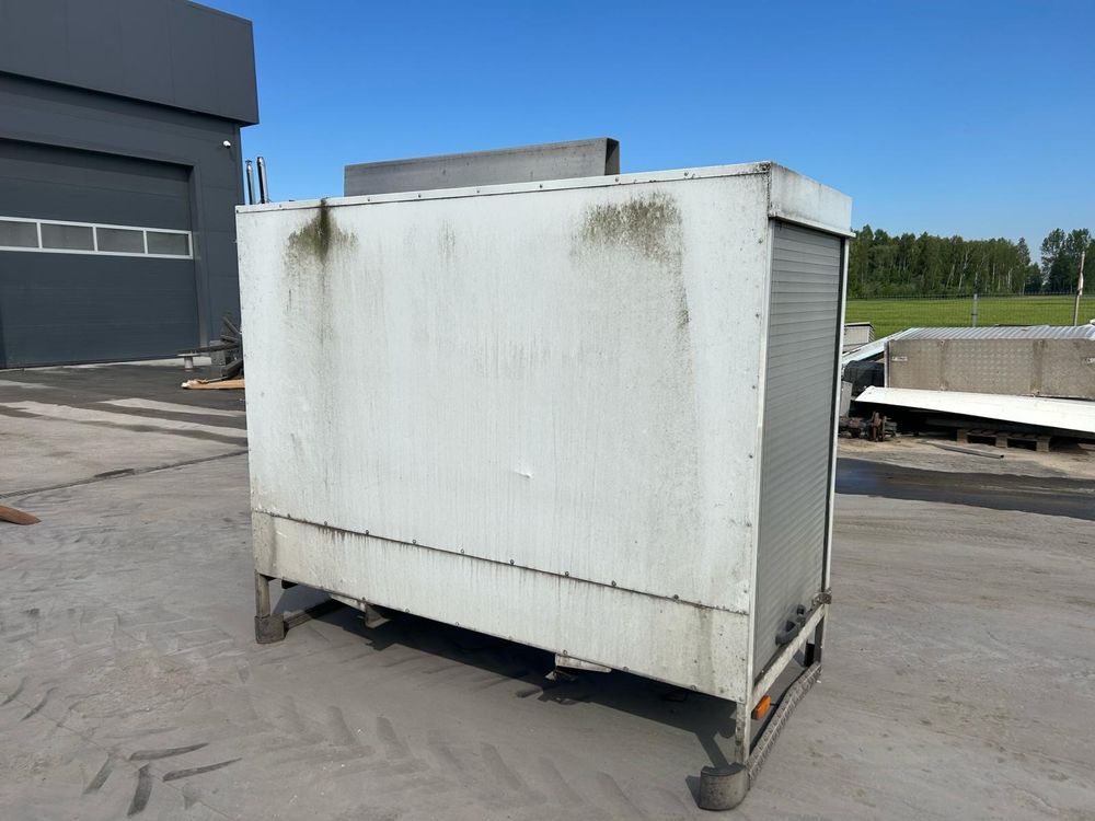 Skrzynka skrzynia narzedziowa za kabine iveco