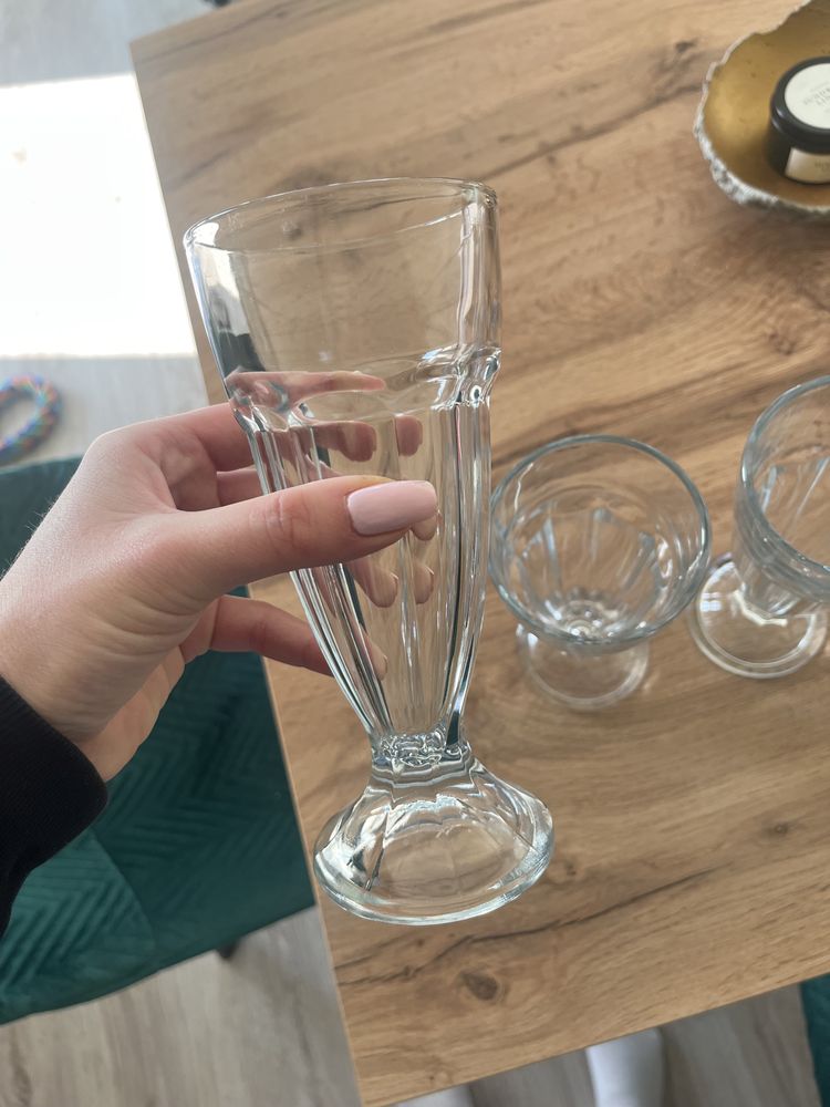 Pucharki szklane 4szt jak nowe ikea