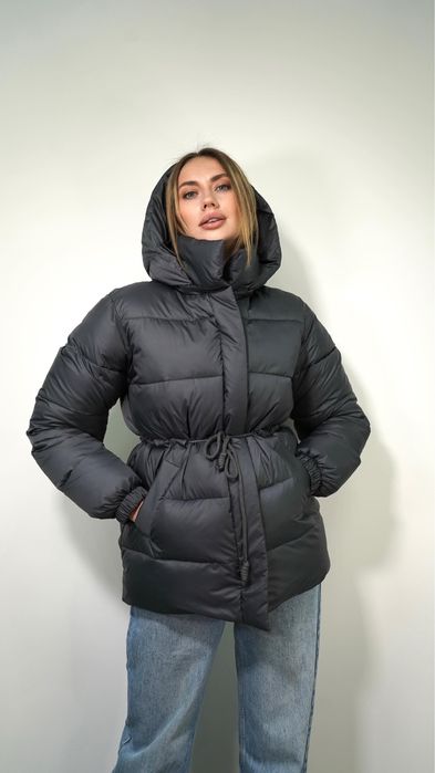 Продам куртку женскую