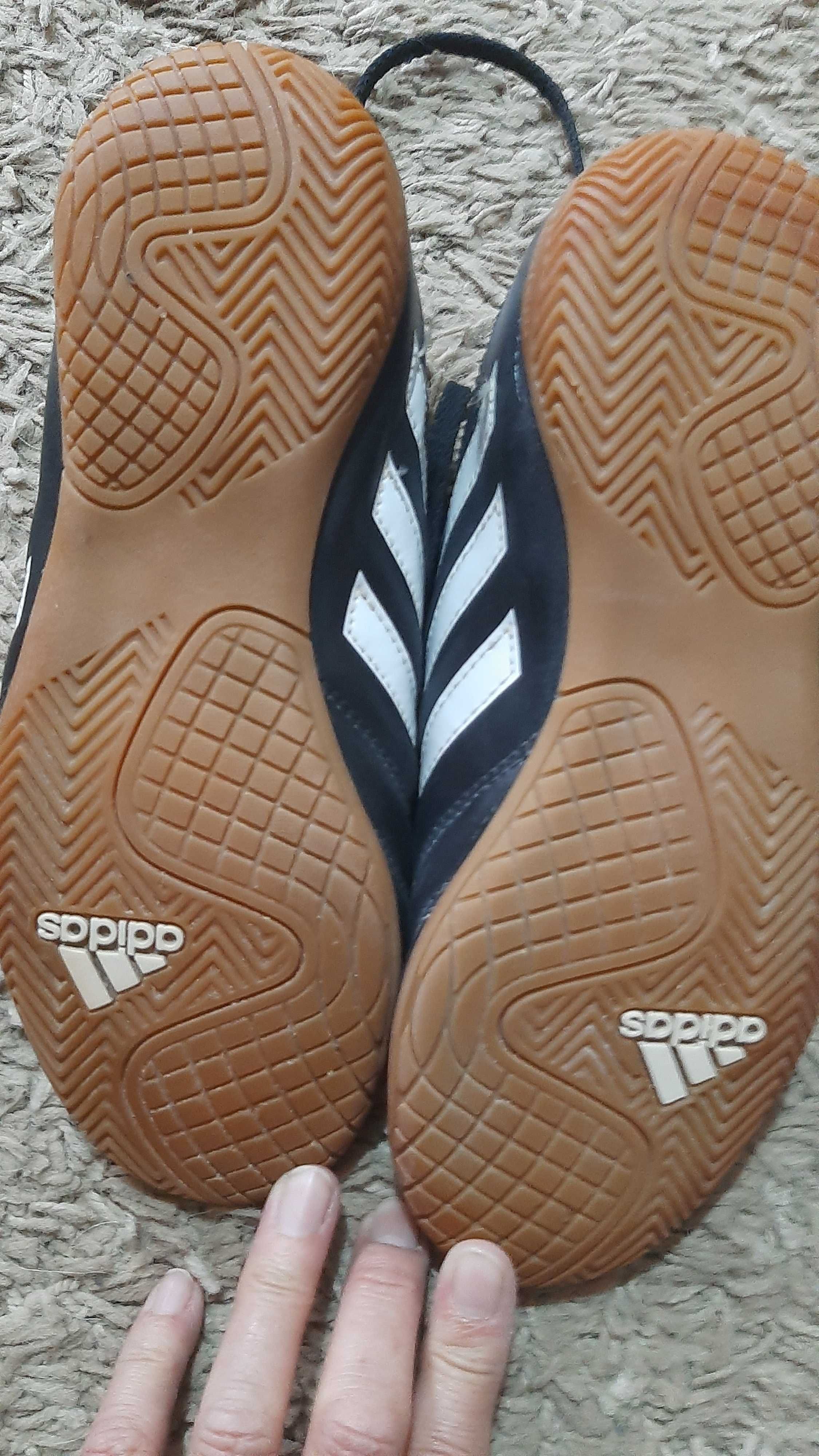 Sapatilhas para futsal Adidas