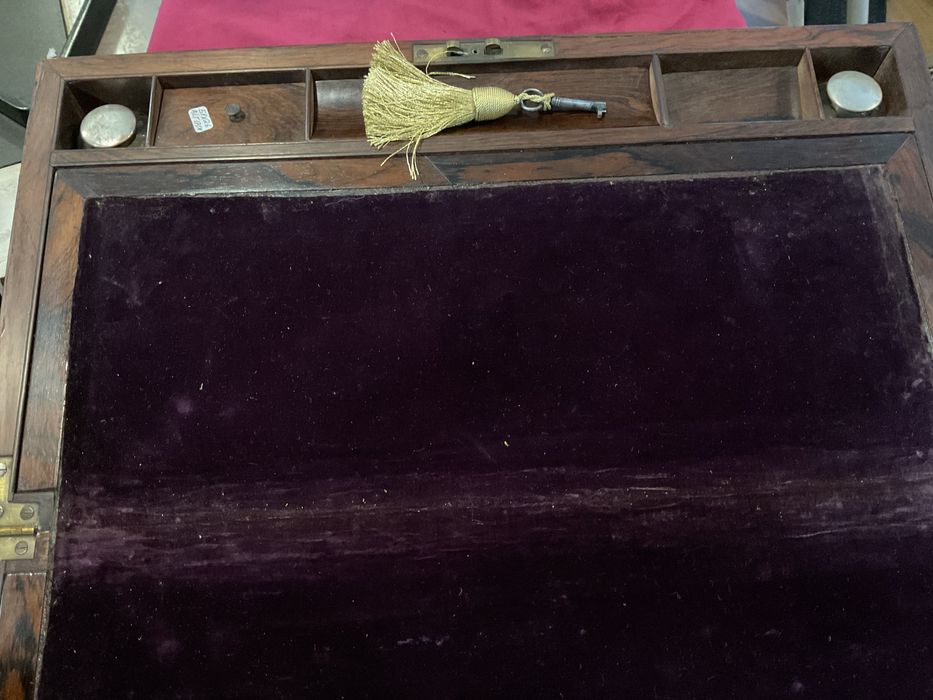 Caixa escritório inglês grande trabalhada 50x26x18  cm embutidos