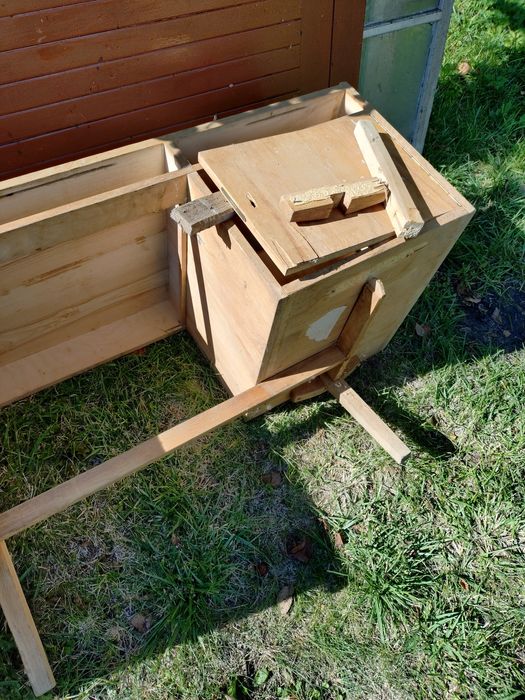 Biurko stare z czasów PRL do naprawy