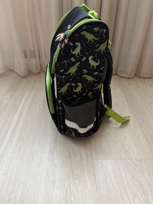 Шкільний рюкзак портфель