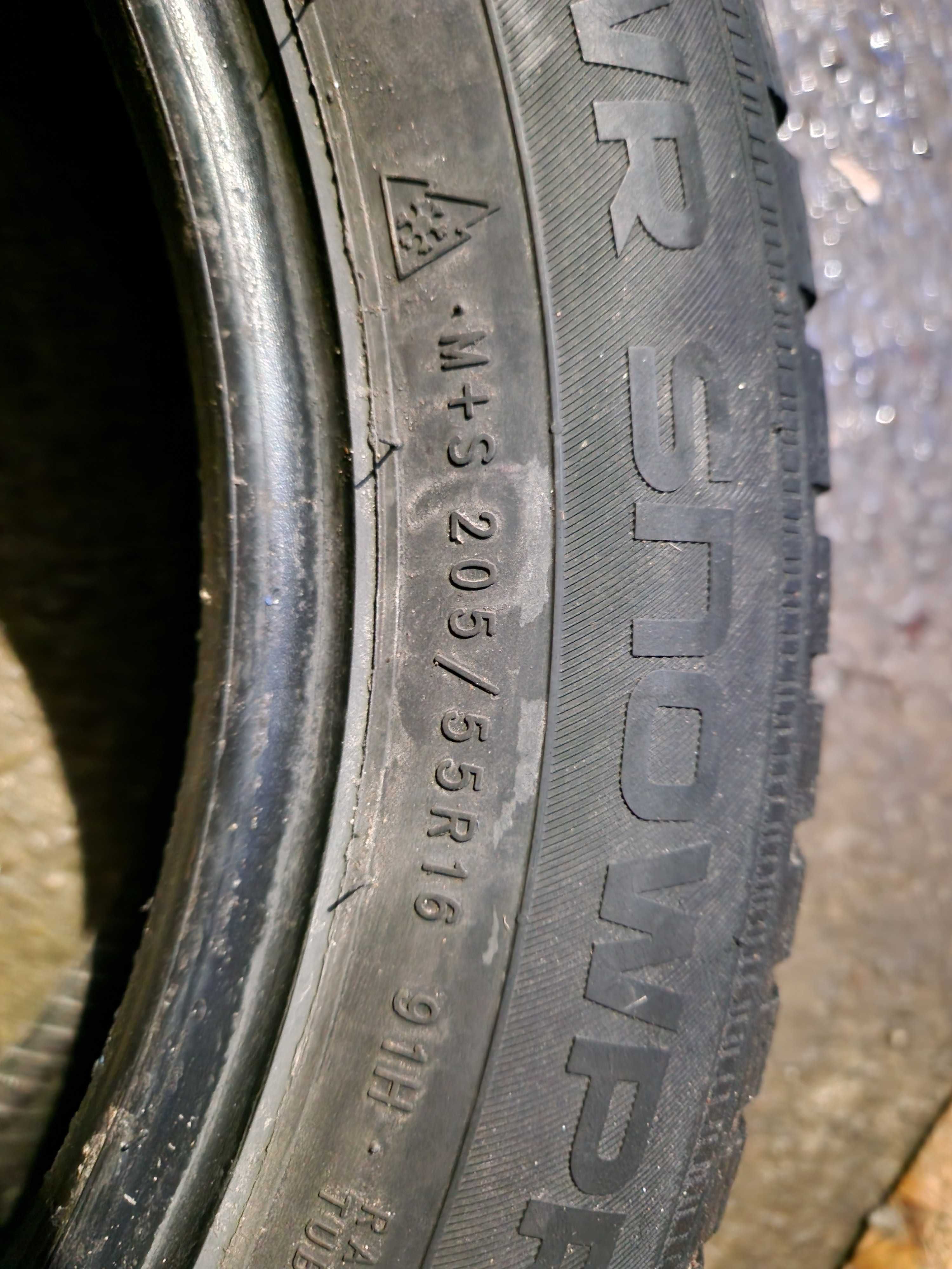 Opony zimowe nokian 205/55/R16