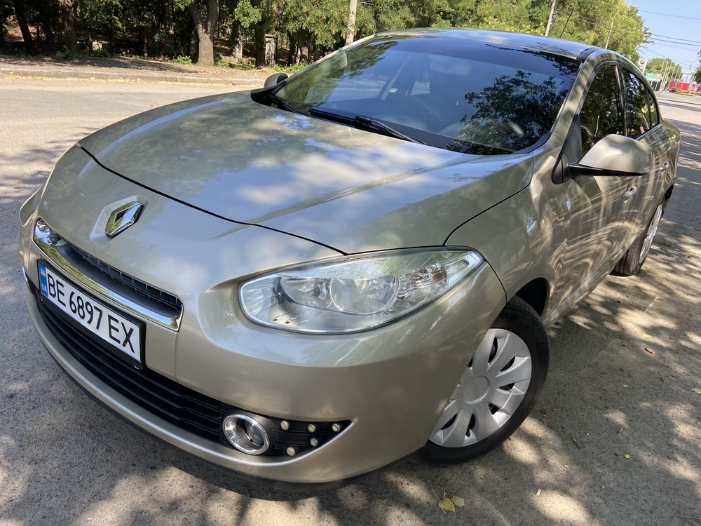 Продам RENAULT гарний стан (АКПП,ГБО,2010р.)