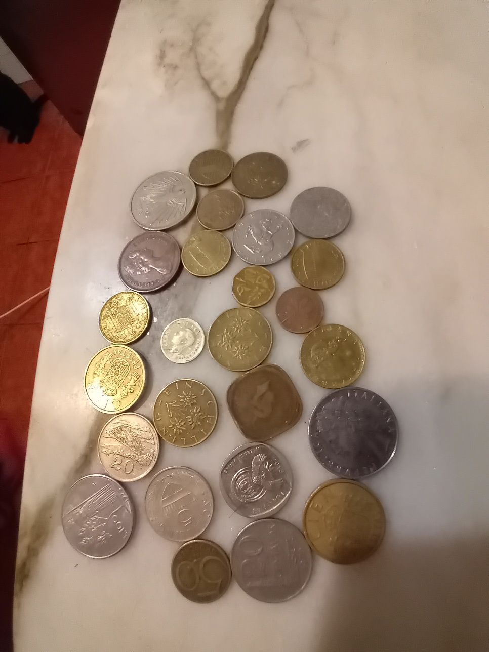 Conjunto de 26 Moedas Estrangeiras Diversas