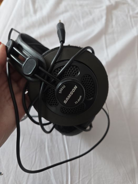 Auscultadores SAMSON SR850