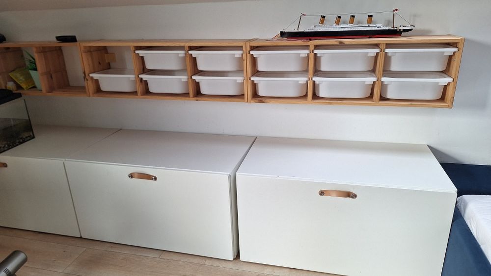 Półka z pojemnikami ikea trofast