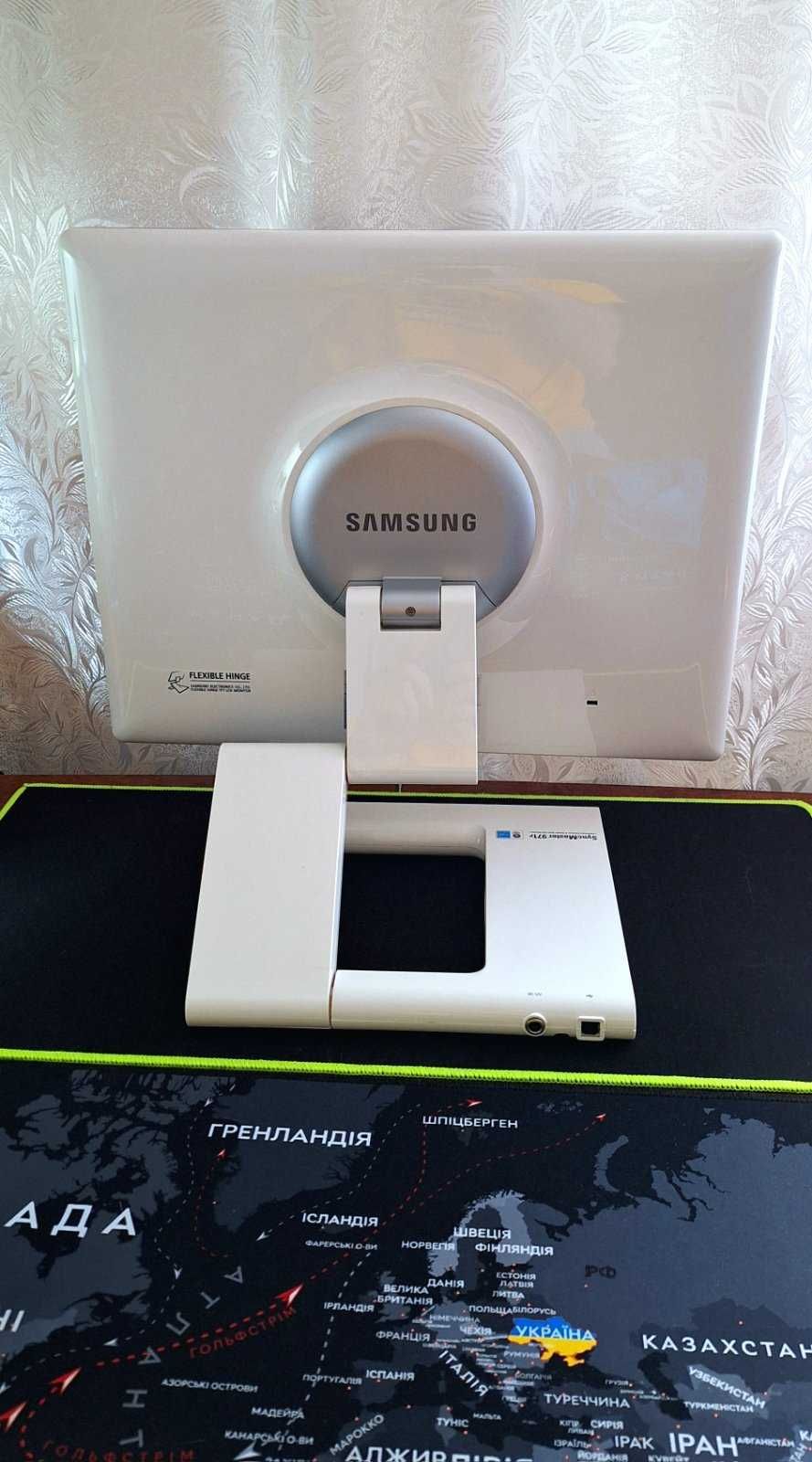 Монітор 19" Samsung 971P