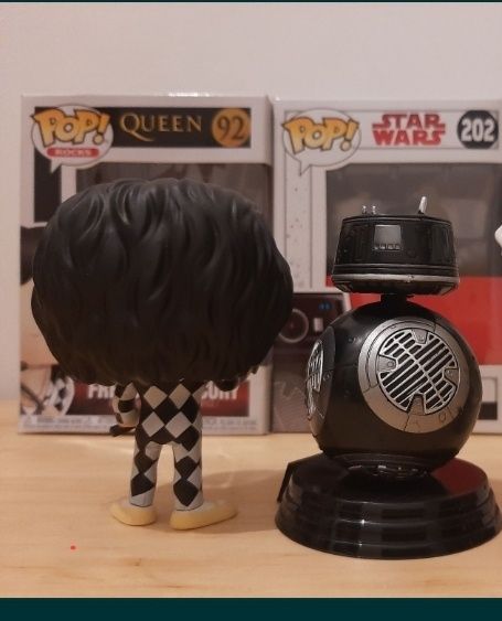 Pop Batgirl BB-9 Freddie Mercury Nappa Yesss  Wonder Woman alexis rose