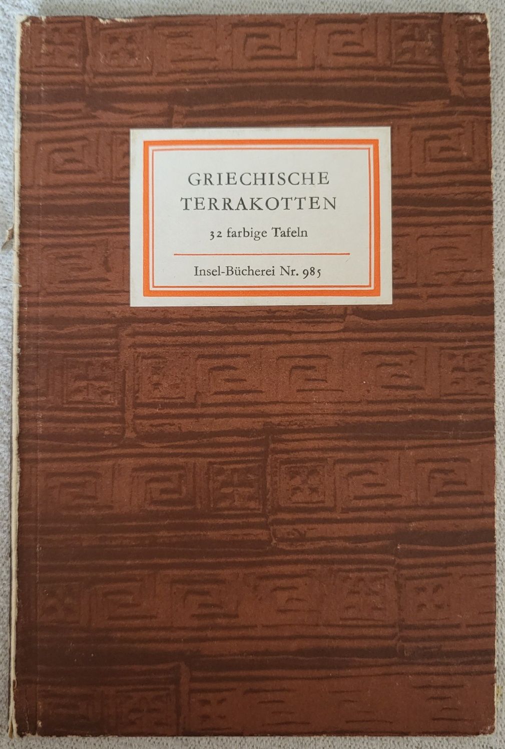 Griechische Terrakotten, 32 fabrige Tafein, Nr 985