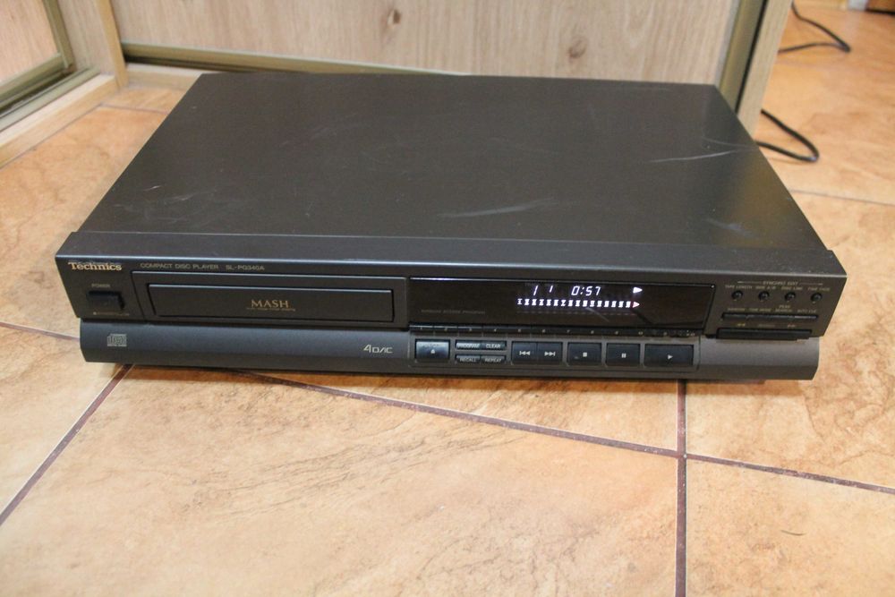 Odtwarzacz CD Technics SL-PG340A