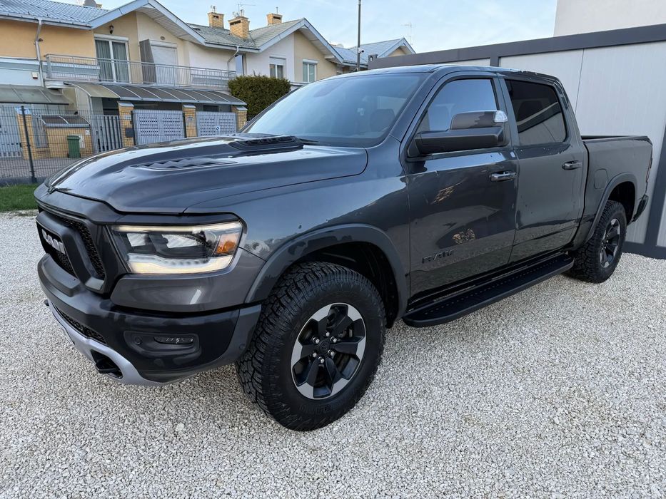 RAM 1500 RAM REBEL bezwypadkowy duża kabina LED