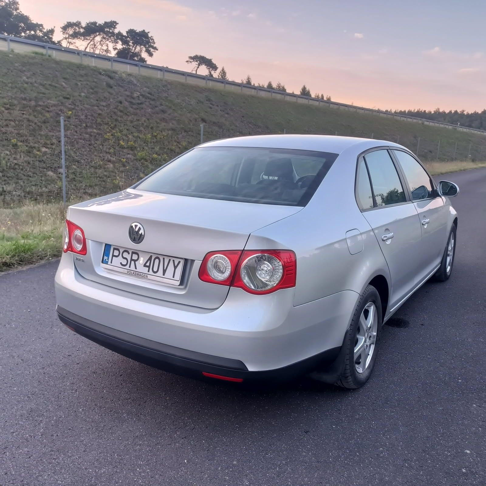 Jetta 1.6 MPI z gazem LPG, Polski salon ,klima